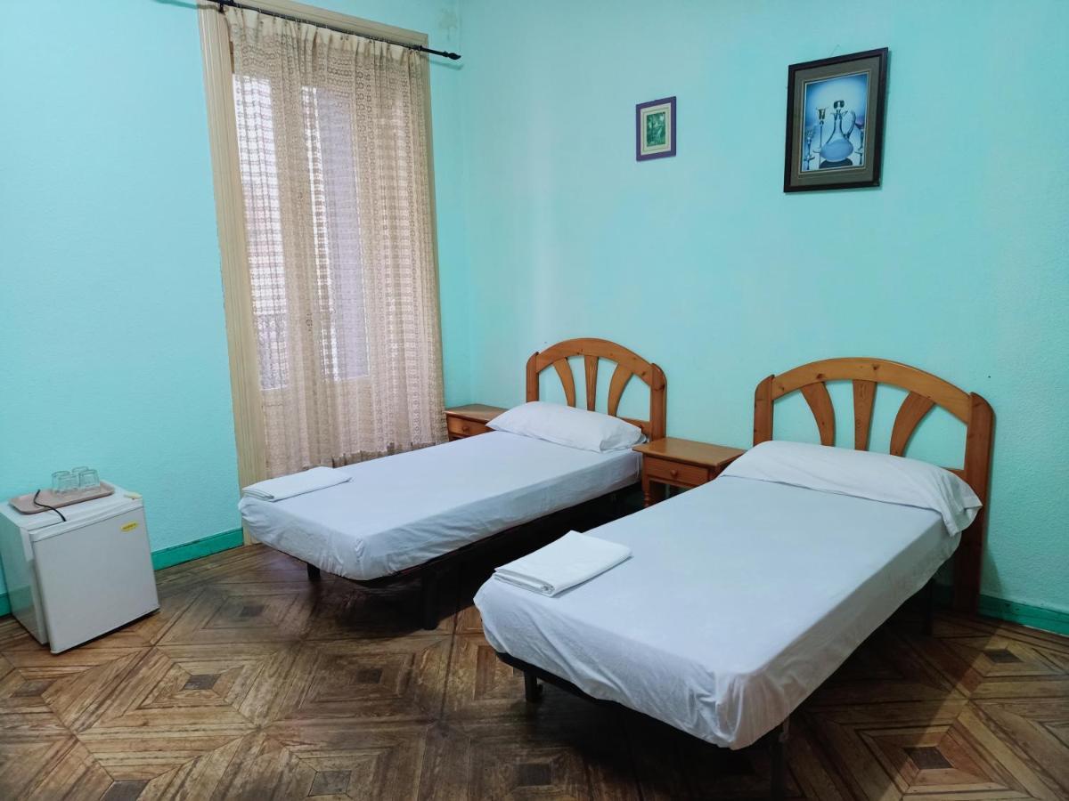 מדריד Hostal Machin מראה חיצוני תמונה